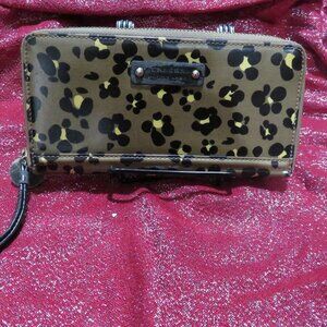 Burberry Rare pattern Patent Leather Zip Around Long Wallet hard to find Vintage